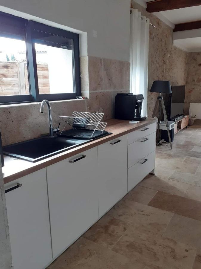 Maison A Bizanet Avec Piscine Екстериор снимка